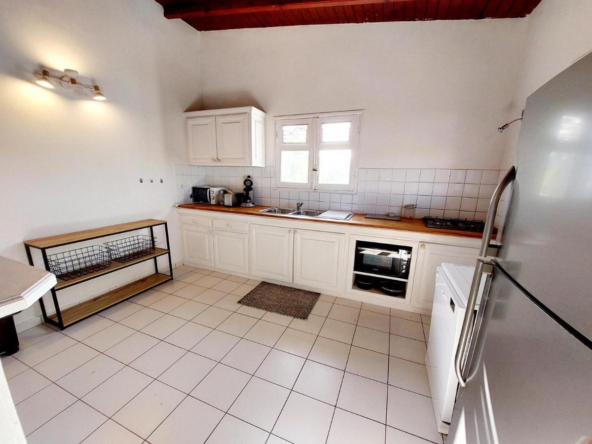 Les Cles D'Emakeys Apartamento Sainte-Anne  Exterior foto