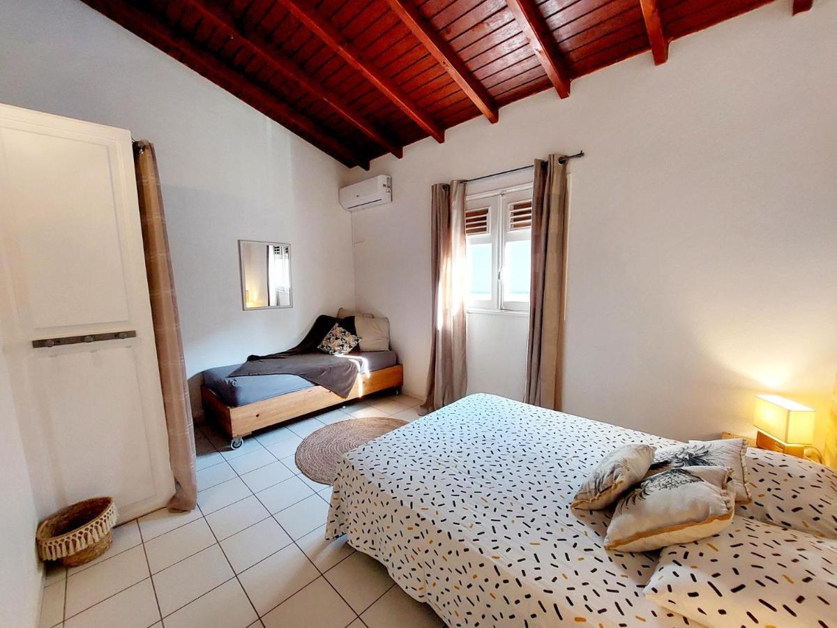 Les Cles D'Emakeys Apartamento Sainte-Anne  Exterior foto